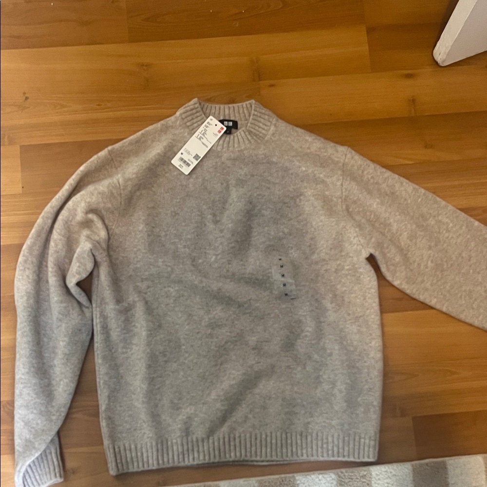 Uniqlo Men's Crewneck Sweater beige/grey/taupe